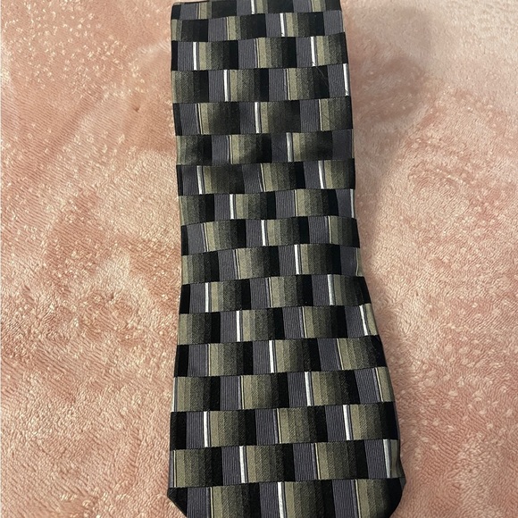platinum design Other - Elegant Black and Green Checkered Tie